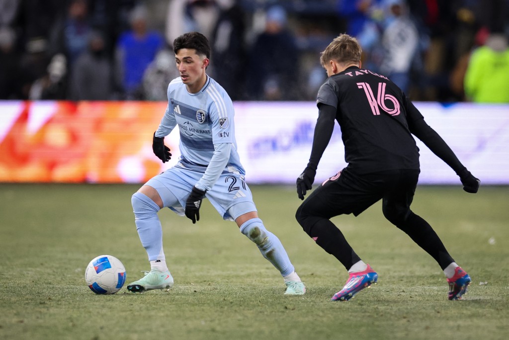 海港亚冠终零封！破2394天魔咒，陈威11次神扑，对手两中门柱