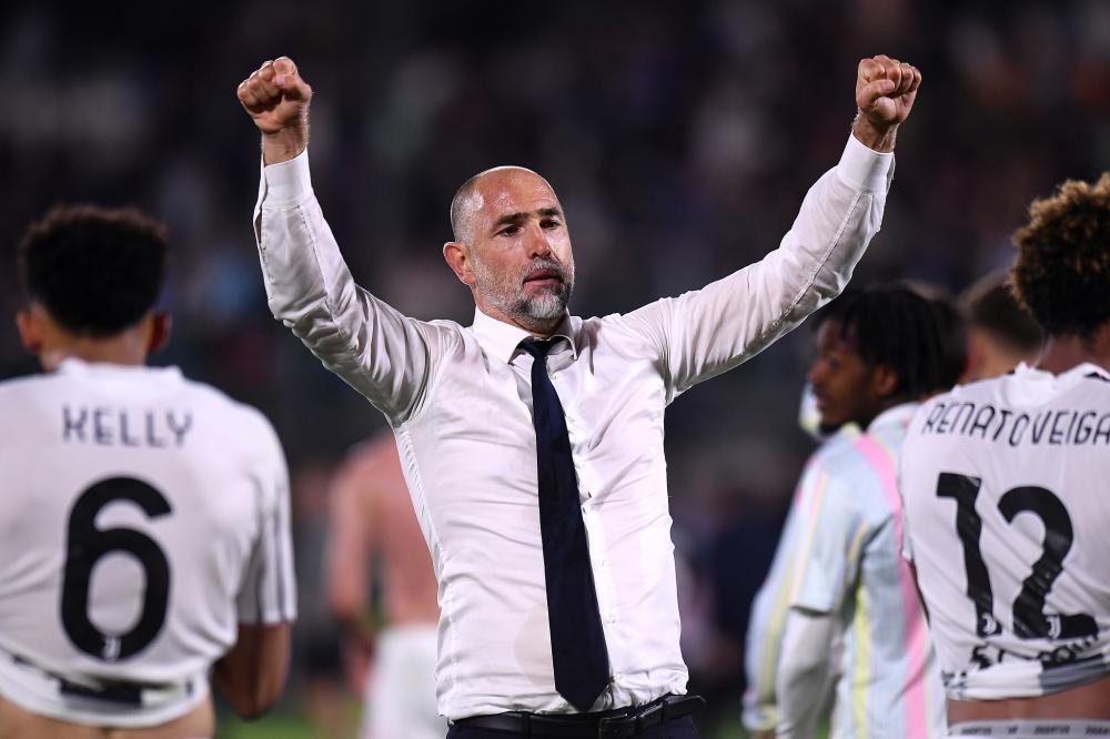 又伤了，对阵柏林联合时帕夫洛维奇的左大腿出现伤病